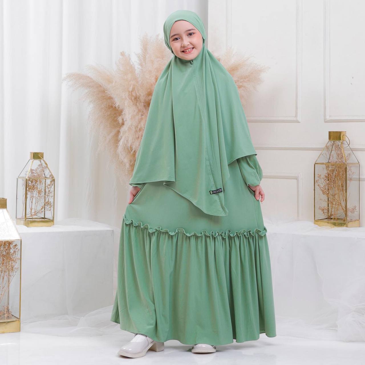 Madina Children Set --- Green mint