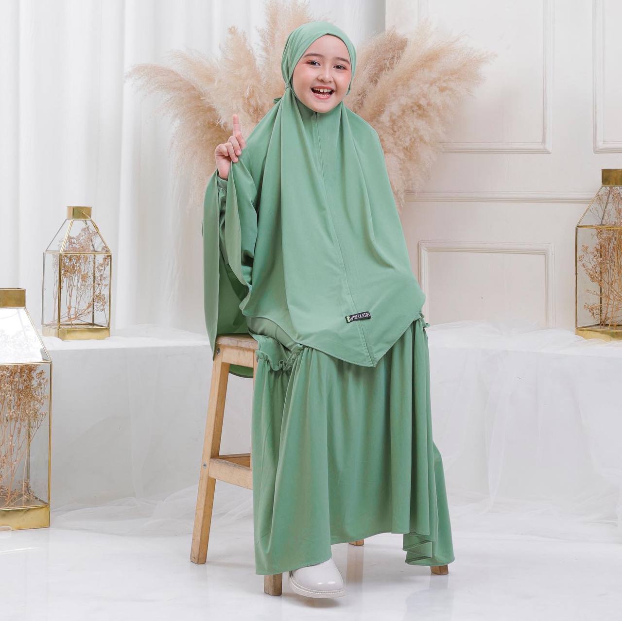 Madina Children Set --- Green mint