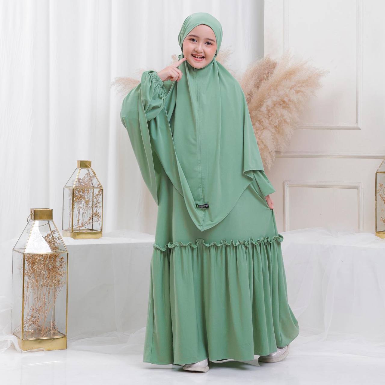 Madina Children Set --- Green mint