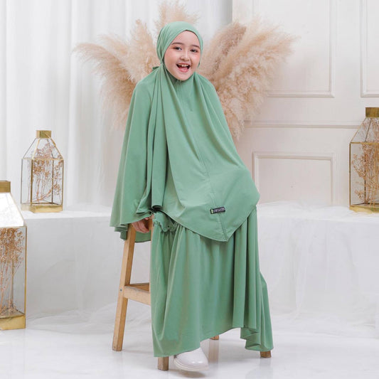 Madina Children Set --- Green mint
